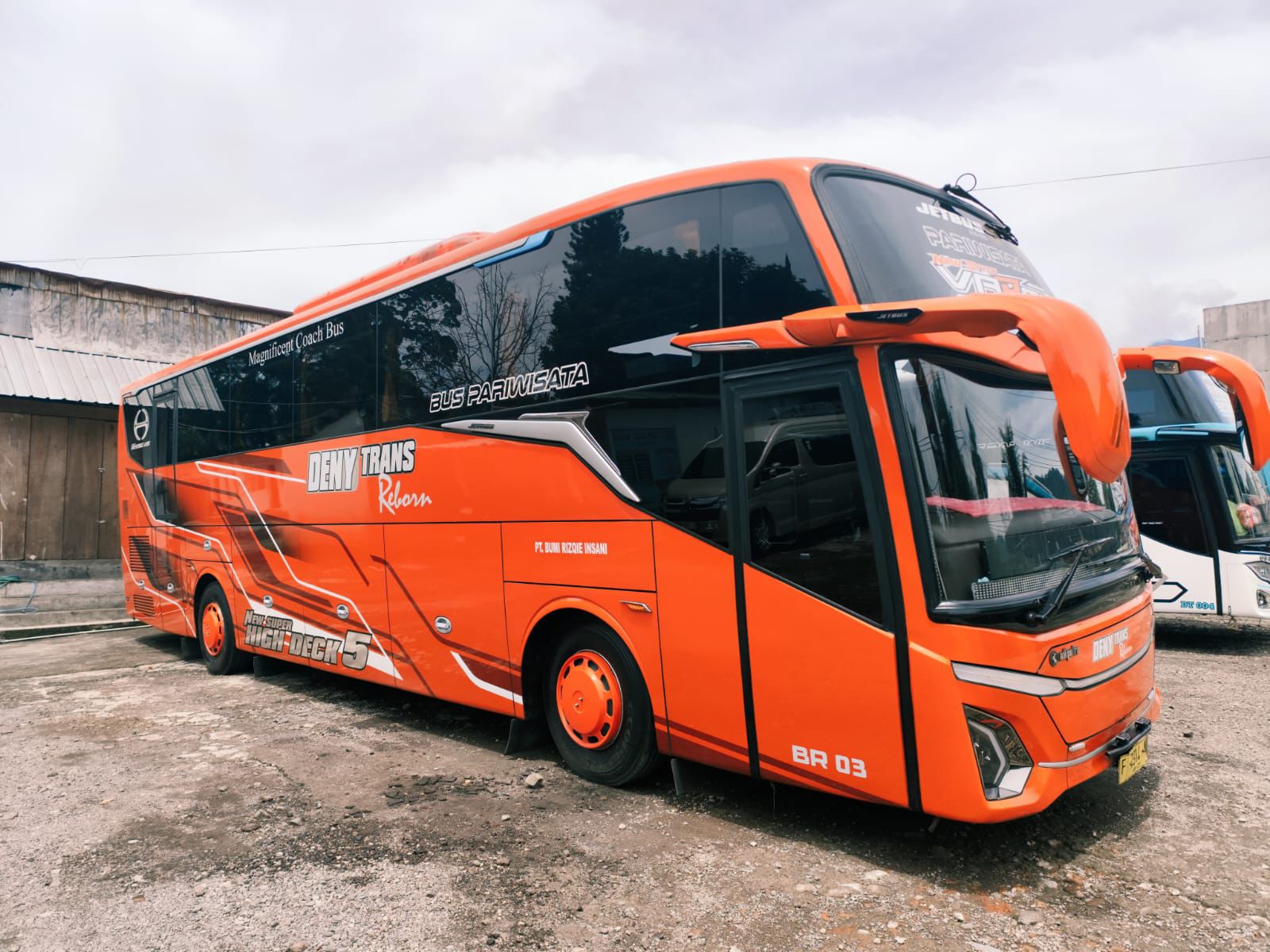 Big Bus Premium Deny Trans